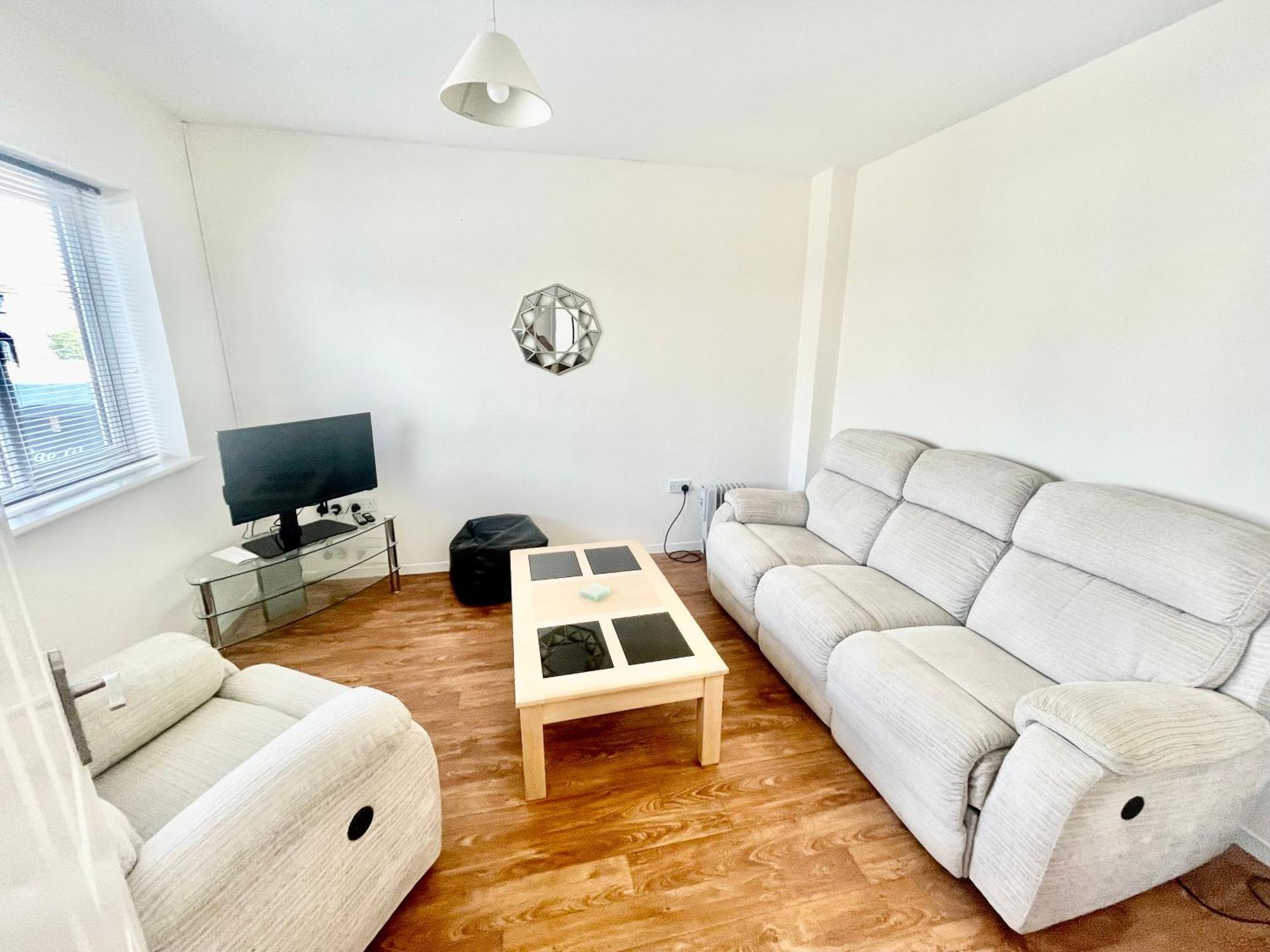Cae Glas Apartments Holyhead Buitenkant foto
