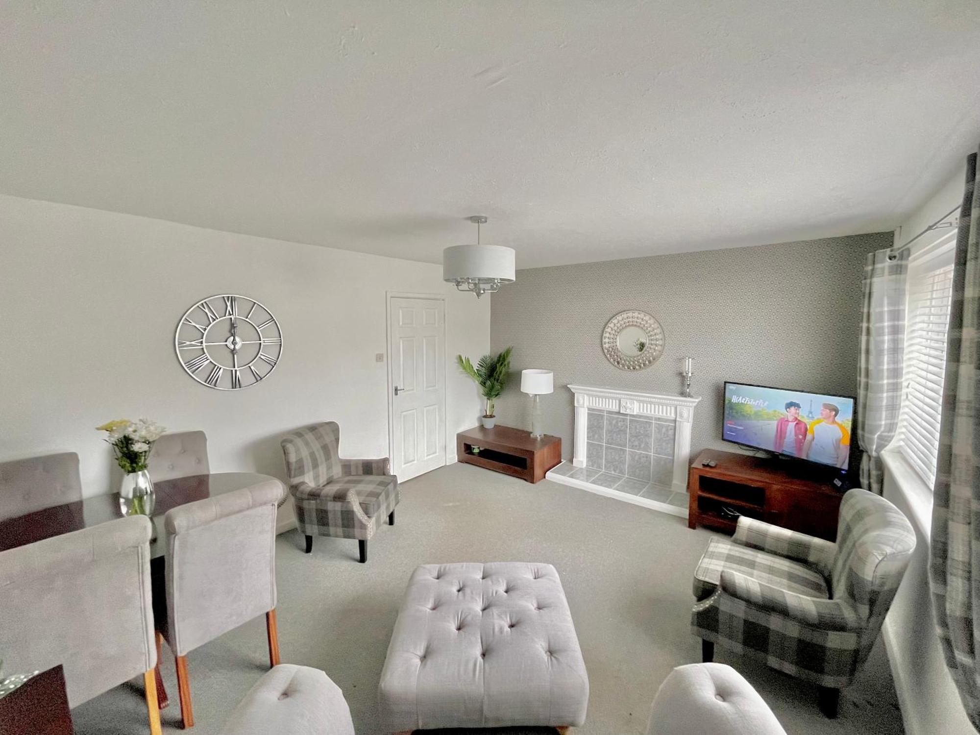 Cae Glas Apartments Holyhead Buitenkant foto